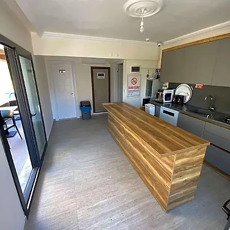 Bir Tebessuem Ayvalik 3* Küçükköy