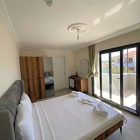Hotel Bir Tebessuem Ayvalik Küçükköy