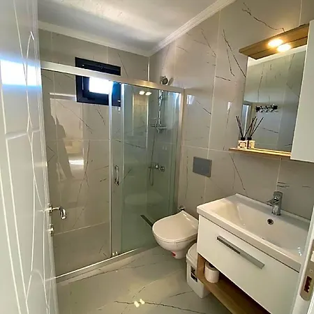 Bir Tebessuem Ayvalik Hotel Küçükköy